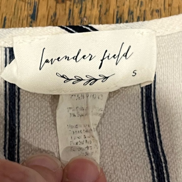 🤍Lavender Field – White & Navy Striped Tie-Front Blouse – Size S - Picture 2 of 7